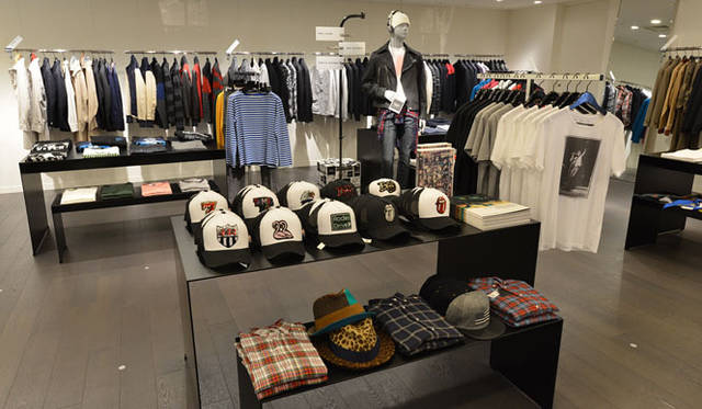 バーニーズ　ニューヨーク新宿店8階　