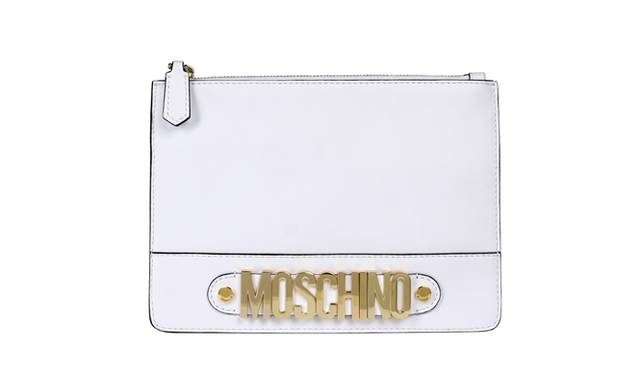 <strong>MOSCHINO｜30周年記念の限定コレクションを発表</strong>　ポシェット・クラッチバッグ　白　2万8000円