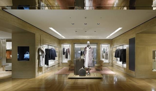 <strong>LOUIS VUITTON｜ルイ・ヴィトン 松屋銀座店がリニューアルオープン</strong>　©LOUIS VUITTON