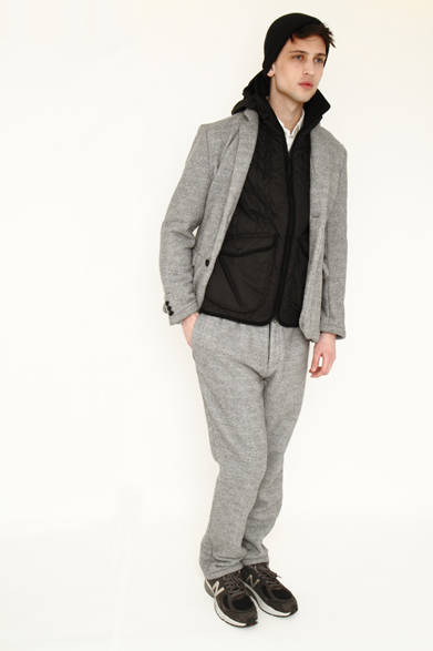 「TWILL FLEECE GATHER 2B JACKET」4万950円、「TWILL FLEECE GATHER SLACKS」2万5725円