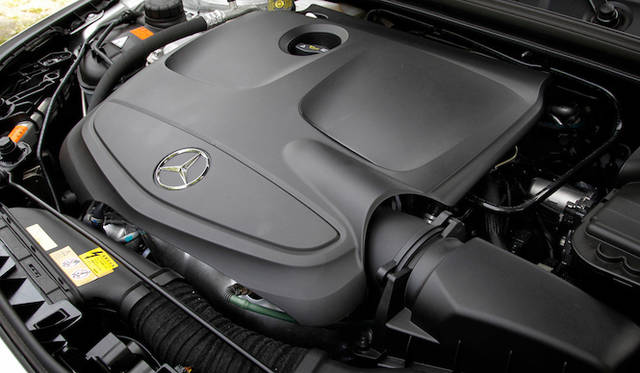 CLA 180に搭載するのは、最高出力90kW（122ps）、最大トルク200Nm（20.4kgm）を発生する、1.6リッターの直列4気筒ターボエンジン