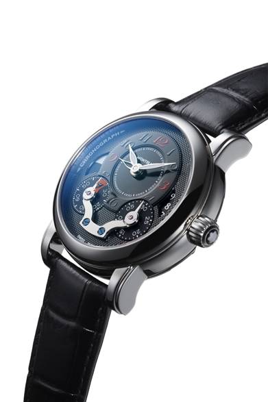 <strong>MONTBLANC｜モンブラン銀座本店の7周年を記念した特別モデルが登場</strong><br /><br />ケース｜径43mm、ステンレススティール<br />ムーブメント｜自動巻き<br />パワーリザーブ｜約72時間パワーリザーブ<br />ストラップ｜アリゲーター・ブラック<br />仕様｜キャリバーMB R200搭載、モノプッシャークロノグラフ、コラムホイール、垂直ディスククラッチ、30m防水<br />予価｜112万6650円<br />発売予定｜2013年10月<br />限定数｜日本限定77点<br /><br />モンブラン銀座本店<br />Tel. 03-5568-8881<br />http://www.montblanc.com