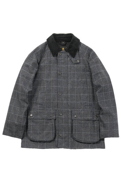 <strong>MEN’S｜メンズ</strong><br /><strong>BARNEYS NEW YORK｜バーニーズ　ニューヨーク</strong><br />フィールドコート6万9300円（BARBOUR）