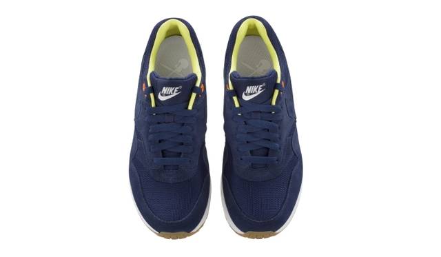 <strong>A.P.C.｜「A.P.C.+NIKE」のスペシャルシューズに新作が登場</strong>　NIKE AIR MAXIM 1+　ネイビー　1万6275円