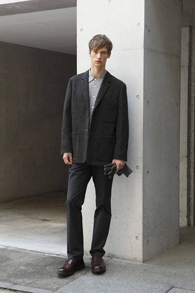 <strong>MARGARET HOWELL｜マーガレット・ハウエル</strong>　 MEN’S COLLECTION AUTUMN WINTER 2013　コート7万5600円（マーガレット・ハウエル）