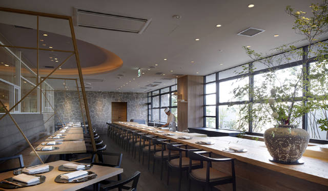 日本料理「こよみ」