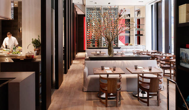 <strong>アンダーズ フィフスアベニュー</strong><br />米・ニューヨークの五番街に位置する「アンダーズ フィフスアベニュー」のレストラン