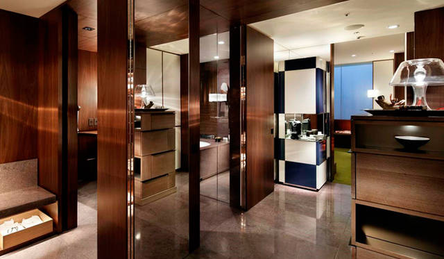 <strong>アンダーズ 東京</strong><br />手触りや加工しすぎない素朴さ、香りにいたるまで、日本人が大切にする「素材の本質」に重点をおいた空間を演出する