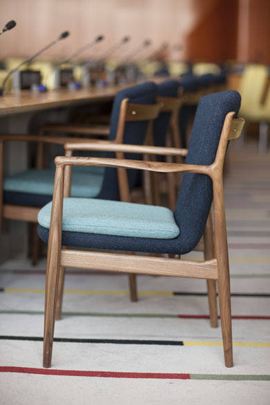 <strong>ACTUS｜アクタス</strong>　デンマーク大使館と共同主催の企画展「SIX DANISH DESIGNERS」　復刻されたフィン・ユールデザインの「FJ51」