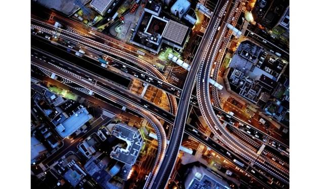 <strong>ART｜東京アーツギャラリーで『Michael Hitoshi受賞記念写真展～Line～』</strong>　Curves-Awaza