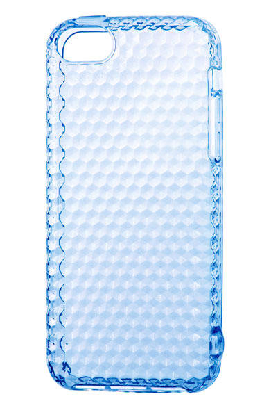 <strong>SoftBank SELECTION｜ソフトバンクセレクション</strong>　上品なカット加工をほどこした透明ケース「iPhone 5cジュエルカラーケース」。オープン価格／SoftBank SELECTION オンラインショップ販売価格1920円