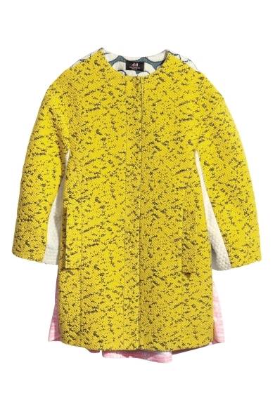 <strong>H&M｜H&M DESIGN AWARDの優勝者ミンジュ・キムによるコレクションが発売</strong>　コート　17990円