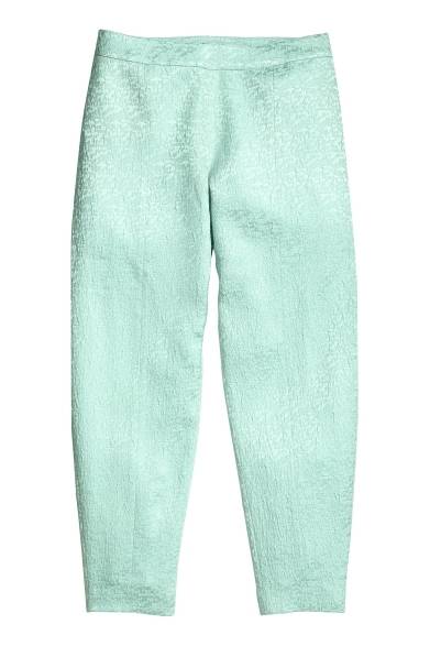 <strong>H&M｜H&M DESIGN AWARDの優勝者ミンジュ・キムによるコレクションが発売</strong>　パンツ　5990円