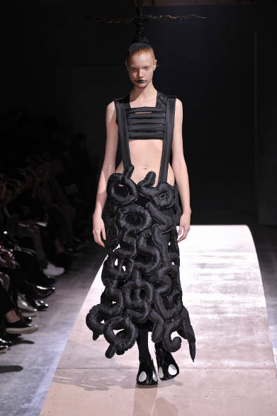 <strong>COMME des GARÇONS｜コム デ ギャルソン</strong>　2014年春夏コレクション