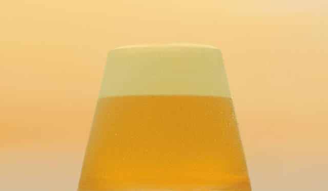 <strong>LIVING EDITION｜リビングエディション</strong>　西武渋谷店インテリアフロア「LIVING EDITON」特設ギャラリースペース「Preview」　菅原工芸硝子の「富士山グラス」 富士山グラス 3776円