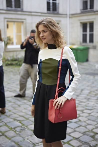 <strong>2014年春夏コレクション会場スナップ</strong>　Natalia Vodianova｜ナタリア・ヴォディアノヴァ（ファッションウィークにて・パリ）