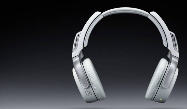 <strong>SONY｜ソニー</strong>　新リスニングスタイル ウォークマン®　Wシリーズ「NW-WH300シリーズ」（2013年10月19日発売）オープン価格