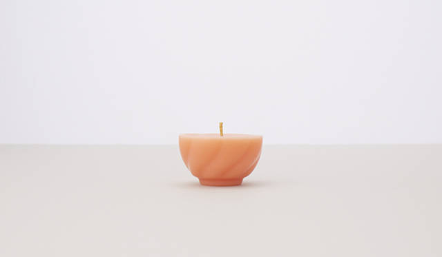 ejiri｜ねじり　価格｜2800円　サイズ｜65×40mm　重さ｜80g　燃焼時間｜10時間　上品な甘さのハスの香り「薄紅」