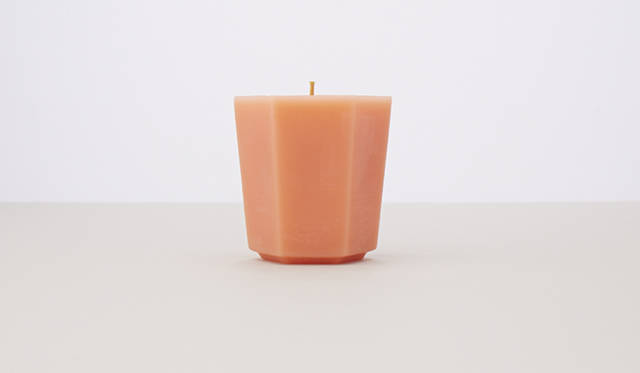 rokkaku｜六角　価格｜4600円　サイズ｜85×90mm　重さ｜300g　燃焼時間｜45時間　上品な甘さのハスの香り「薄紅」