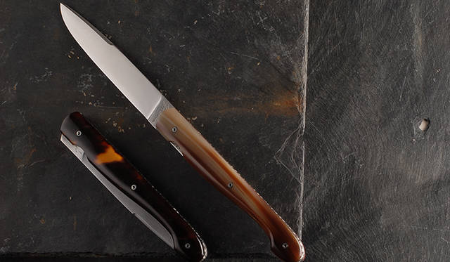 折りたたみナイフ　ル・グラン　サイズ│258×20×14mm （刃部分116×19×2.45mm）　価格│13万2700円（柄：羊の角）