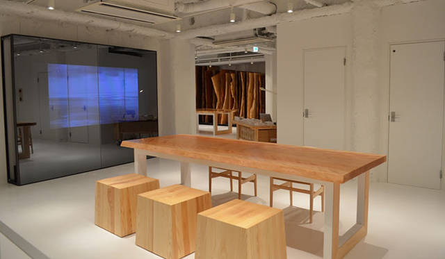 <strong>SEKI｜関家具</strong>　無垢一枚板テーブル専門ギャラリー「Atelier MOKUBA青山」