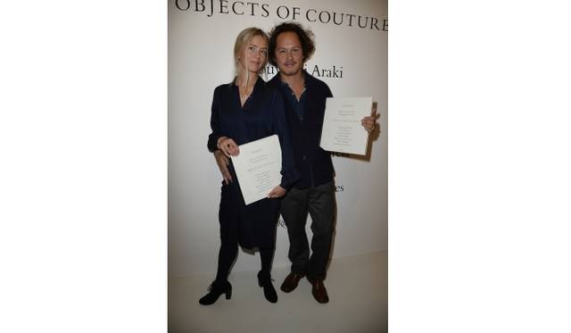 <strong>VALENTINO｜ヴァレンティノ、アクセサリーラインを称える書籍を発表</strong>　アーティストのシュルテンス&アベネス