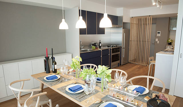 キッチンは、ビルトインガスオーブンレンジを備えるなど、本格的な料理づくりにも対応