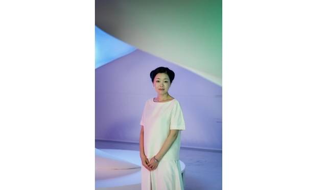 <strong>ART｜エスパス ルイ・ヴィトンで森万里子『Infinite Renew』展</strong>　森万里子氏 ©Louis Vuitton / Jérémie Souteyrat Courtesy of Espace Louis Vuitton Tokyo