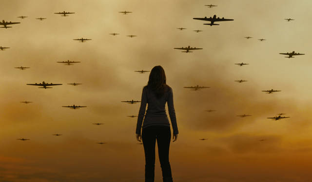 © MV Nepenthes LLC MMXII ALL RIGHTSRESERVED 