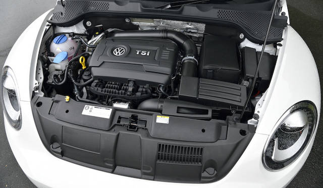 2リッターTSIエンジンは、最高出力155kW（211ps）/5,300-6,200 rpm、最大トルク280Nm（28.6kgm）/1,700-5,200rpmを発揮する