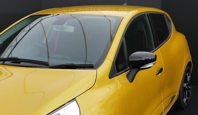 新型ルーテシア ルノー・スポール発表会