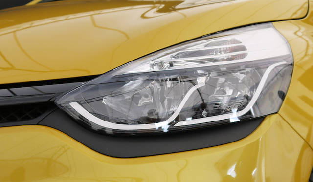 新型ルーテシア ルノー・スポール発表会