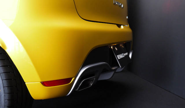 新型ルーテシア ルノー・スポール発表会