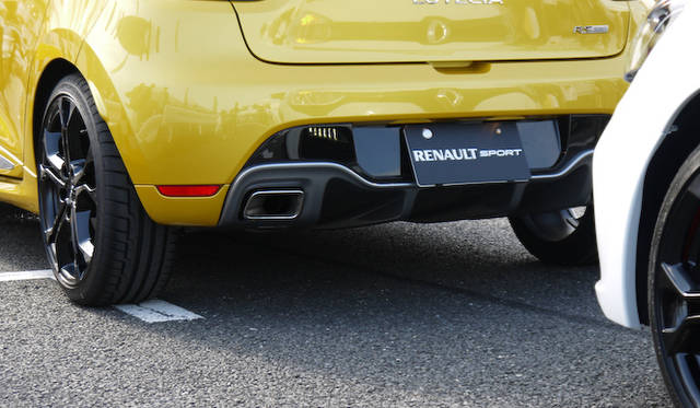 新型ルーテシア ルノー・スポール発表会