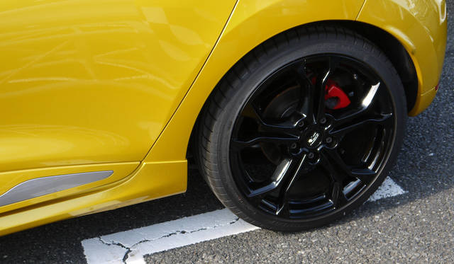 新型ルーテシア ルノー・スポール発表会