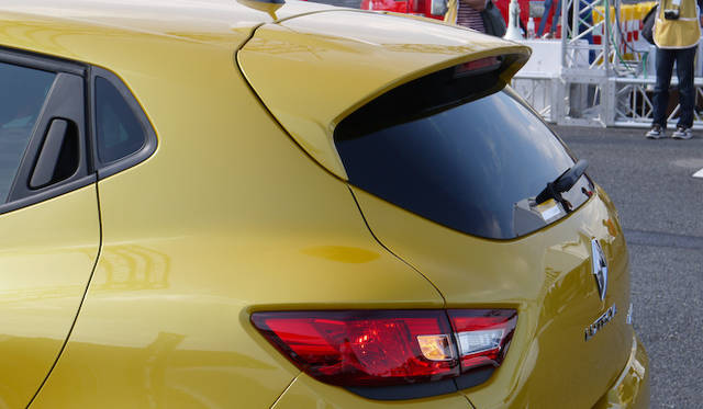 新型ルーテシア ルノー・スポール発表会