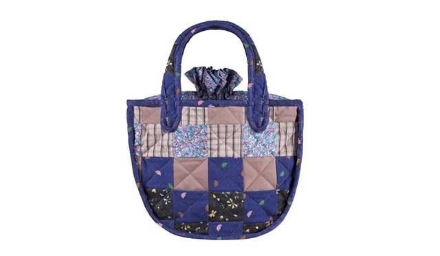 <strong>A.P.C.｜アー・ペー・セー キルトが伊勢丹新宿店で限定イベントを開催</strong>　Small pannier 1万3650円