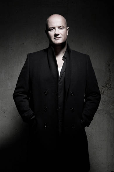 <strong>DIESEL BLACK GOLD｜ディーゼル ブラック ゴールド</strong>　クリエイティブ・ディレクター アンドレアス・メルボスタッド氏