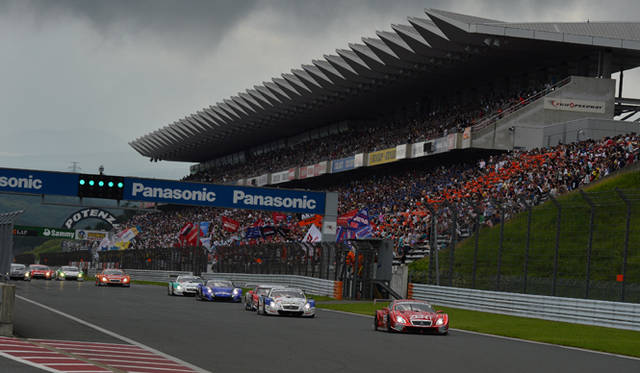 レクサスのお膝元であるFSW（富士スピードウェイ）でおこなわれたSUPER GT第6戦