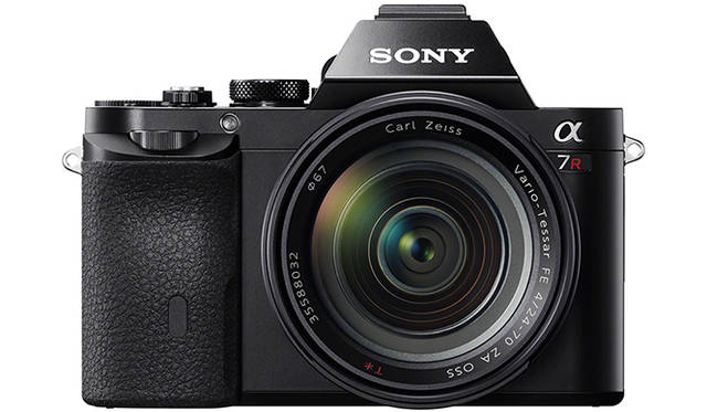 ズームレンズ Vario-Tessar T* FE 24-70mm F4 ZA OSS 装着時