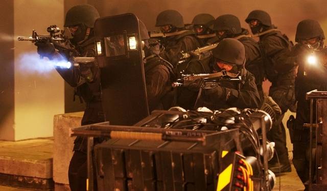 <strong>MOVIE｜十年に一本の傑作『コールド・ウォー　香港警察 二つの正義』</strong>　© 2012, Irresistible Delta Limited, Edko Films Limited, Sil-Metropole Organisation Limited. All Rights Reserved.<br />