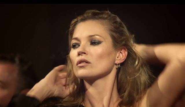 <strong>NEWS｜ケイト・モス、トム・フォード、ジョニー・デップらが出演するポール・マッカートニーの新曲PV「クイーニー・アイ」を公開！</strong>　ケイト・モス