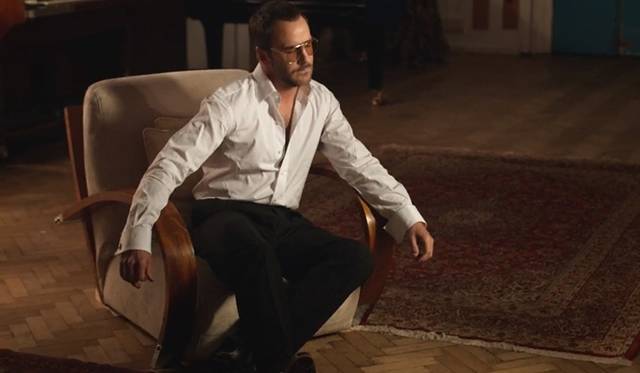 <strong>NEWS｜ケイト・モス、トム・フォード、ジョニー・デップらが出演するポール・マッカートニーの新曲PV「クイーニー・アイ」を公開！</strong>　トム・フォード