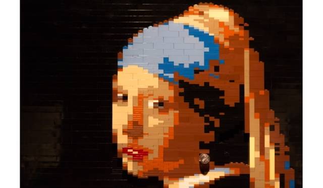 <strong>ART FILE 25｜「THE ART OF THE BRICK」</strong>　ヨハネス・フェルメールの「真珠の耳飾りの少女」