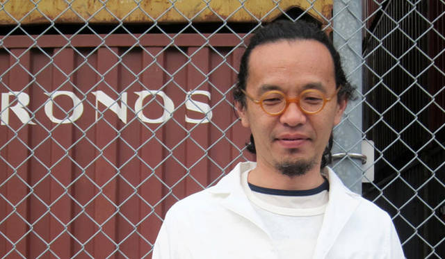 <strong>オープンスタジオツアー「how studio」</strong>　<strong>「長坂 常／スキーマ建築計画」</strong>　ギャラリー、デザインショップ、塗装屋、設計事務所の4社が共有するオフィス兼ギャラリー兼ワークショップ兼食堂である「HAPPA」。そこで働くスキーマ建築計画の面々とモノたち。schemata.jp