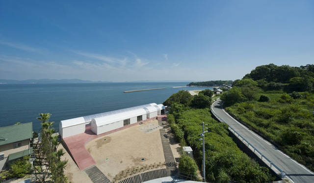 <strong>海のレストラン（2013年／香川県・豊島）</strong>　