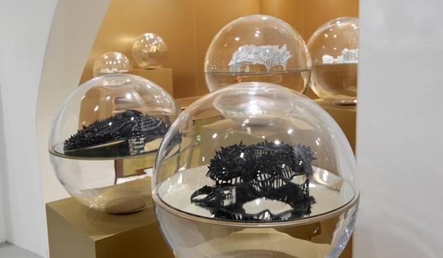 <strong>HEAVEN TANUDIREDJA｜ドーバー ストリート マーケット ギンザにて新作発表</strong>　DSMGにてスペシャルインスタレーション　© DOVER STREET MARKET GINZA