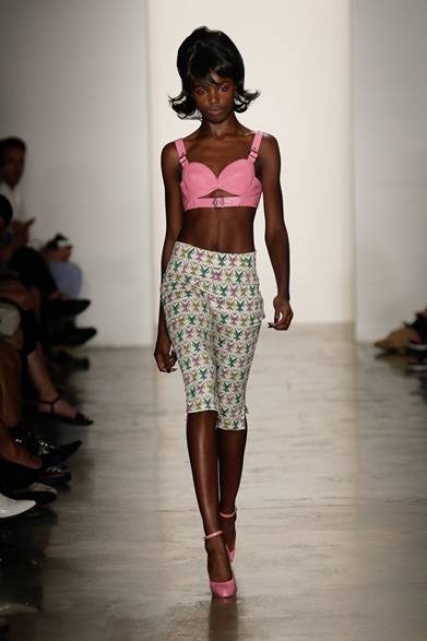 <strong>JEREMY SCOTT