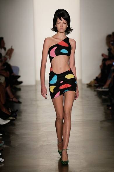 <strong>JEREMY SCOTT