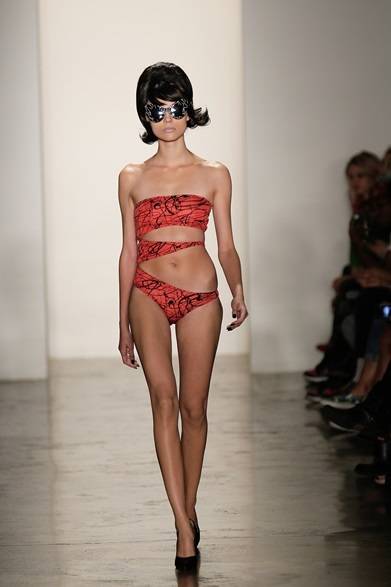 <strong>JEREMY SCOTT